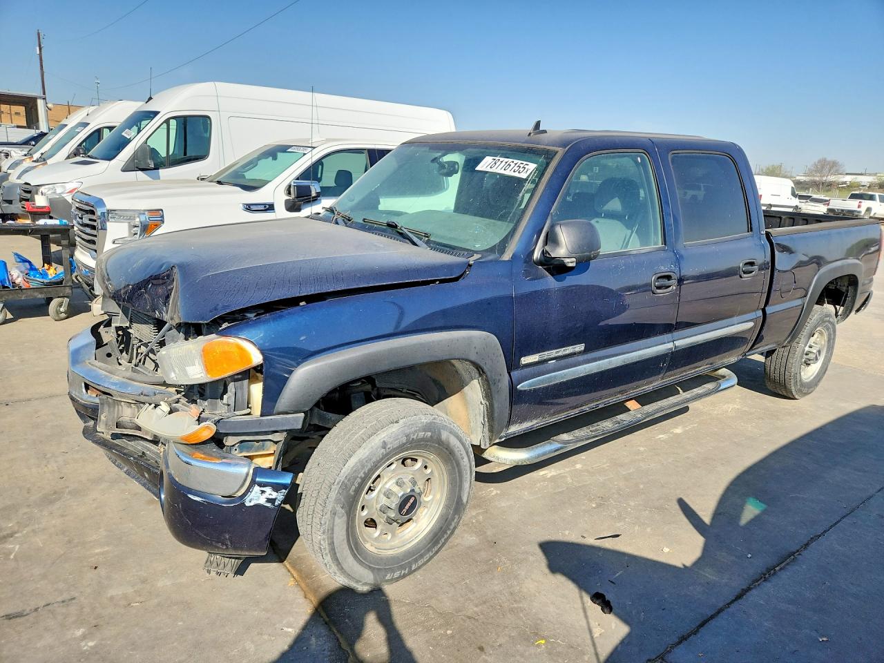 Salvage GMC Sierra Image