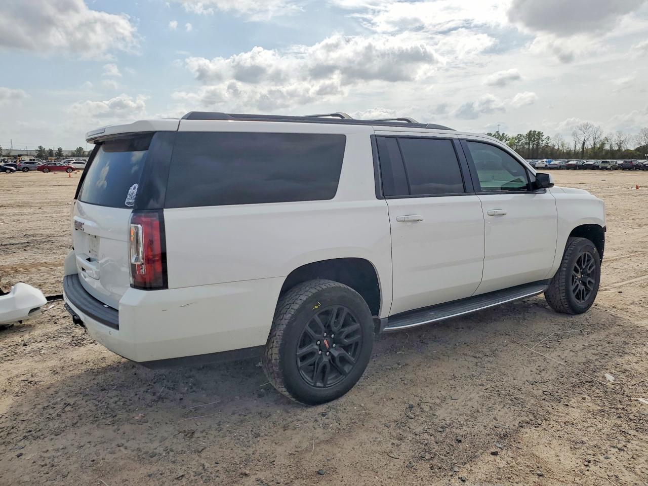 GMC Yukon K1500 Slt