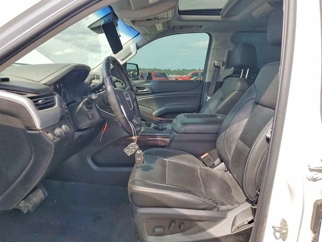 GMC Yukon K1500 Slt