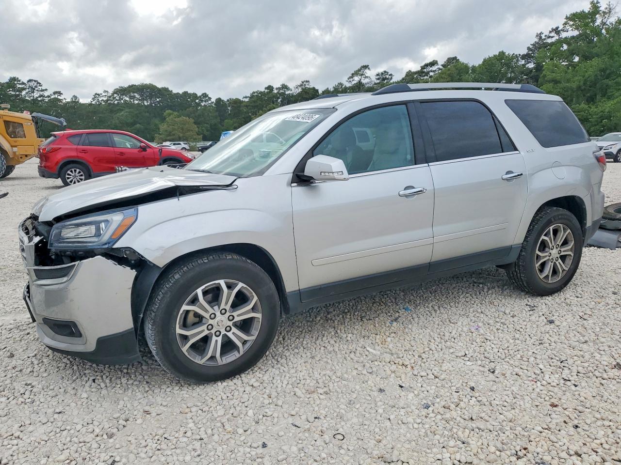 Salvage GMC Acadia Image