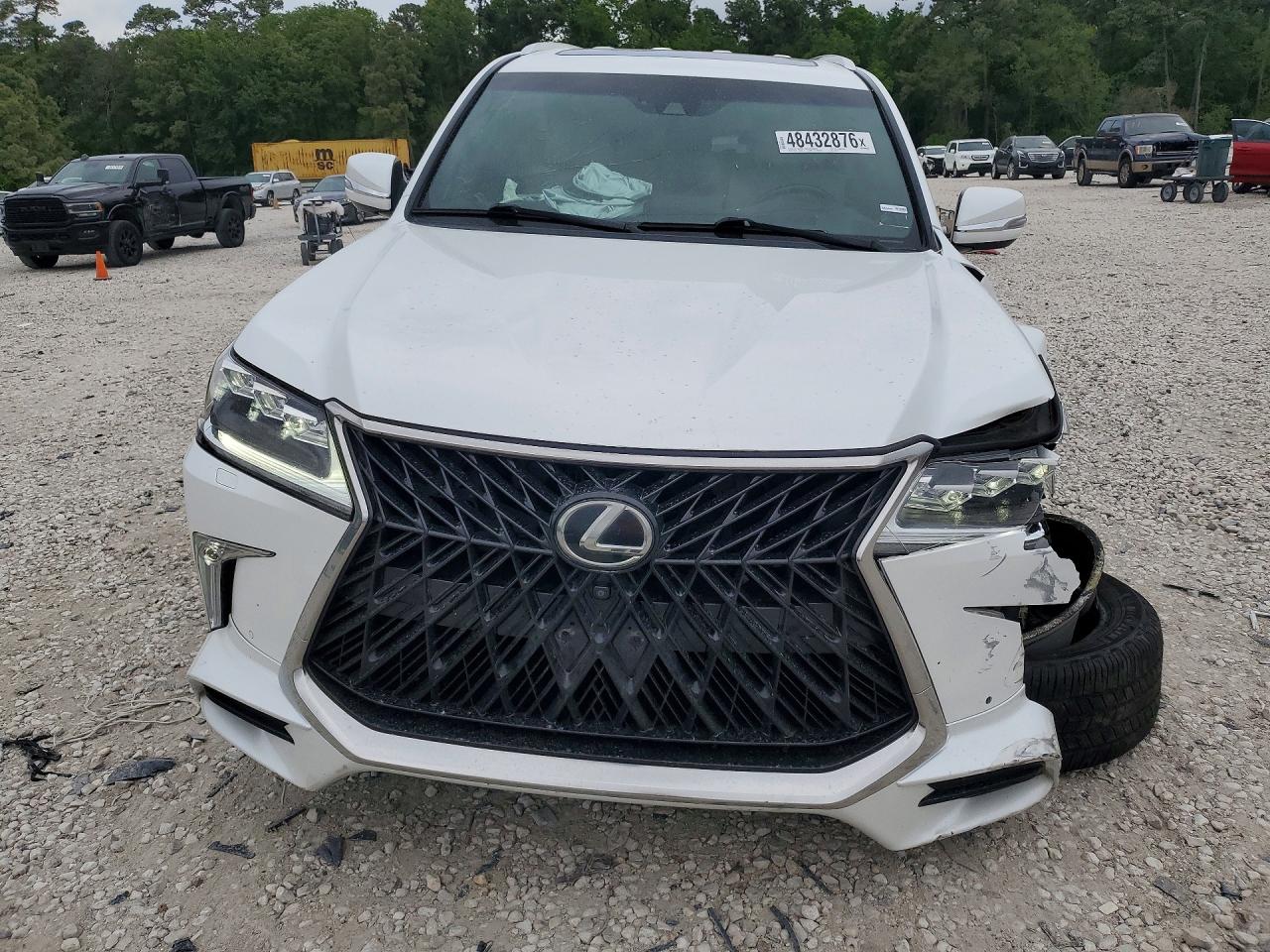 Lexus Lx570 Three-row