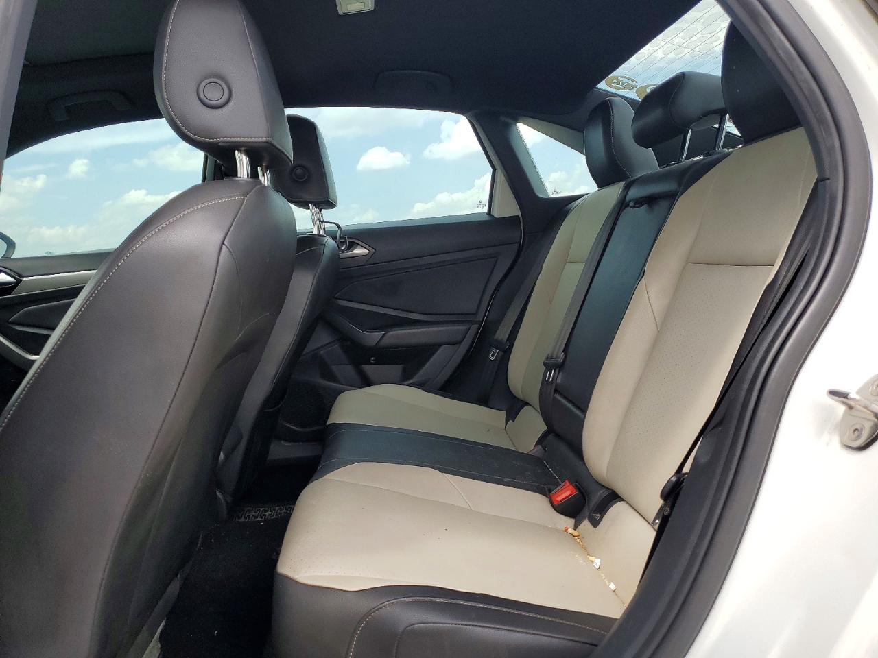 Volkswagen Jetta R-line