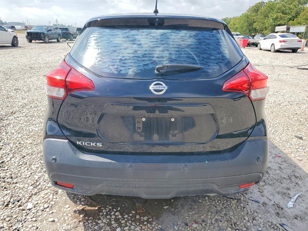 Nissan Kicks S