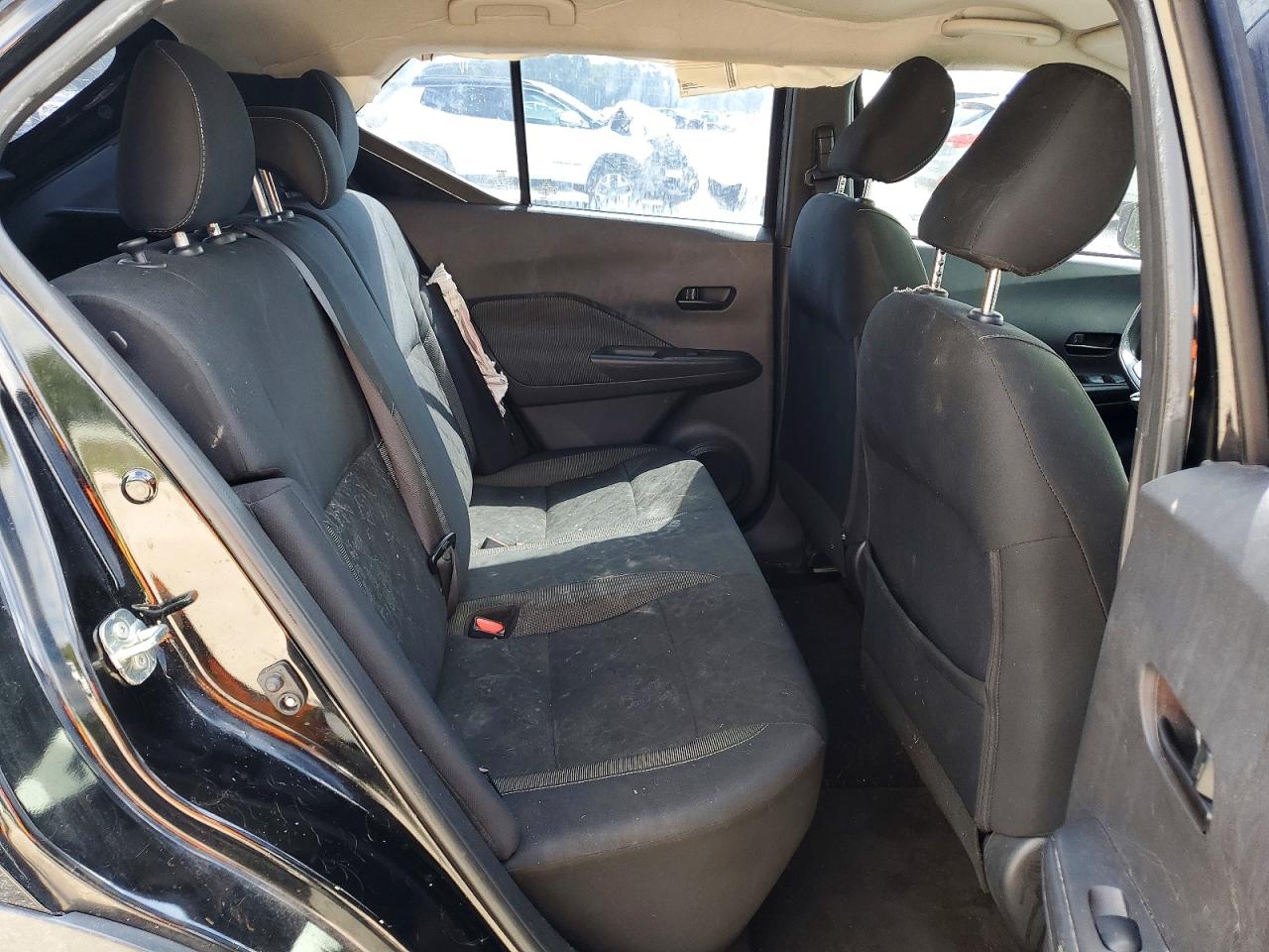 Nissan Kicks S