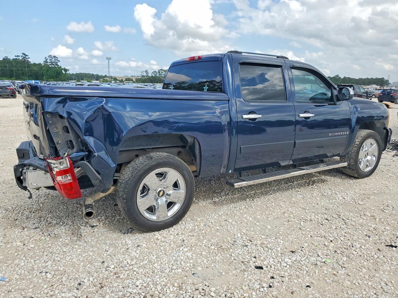 Chevrolet Silverado C1500 Crew Cab
