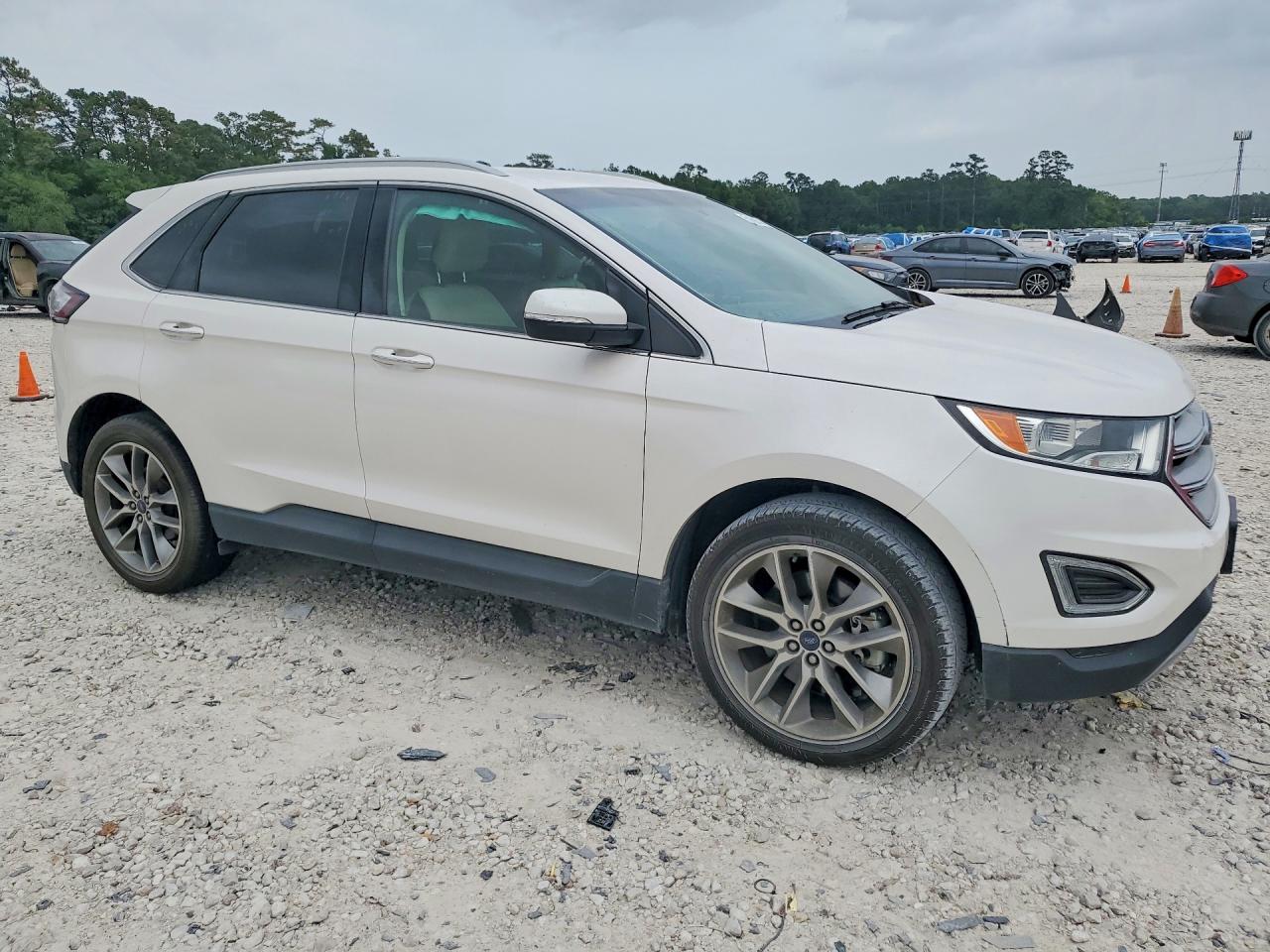 Ford Edge Titanium