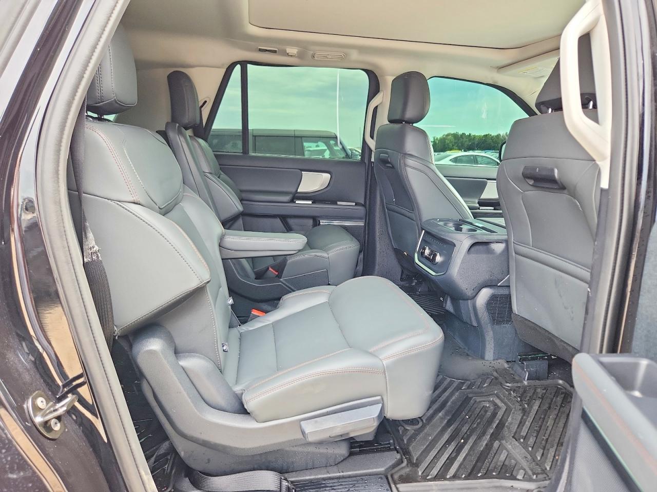 Ford Expedition Max Active