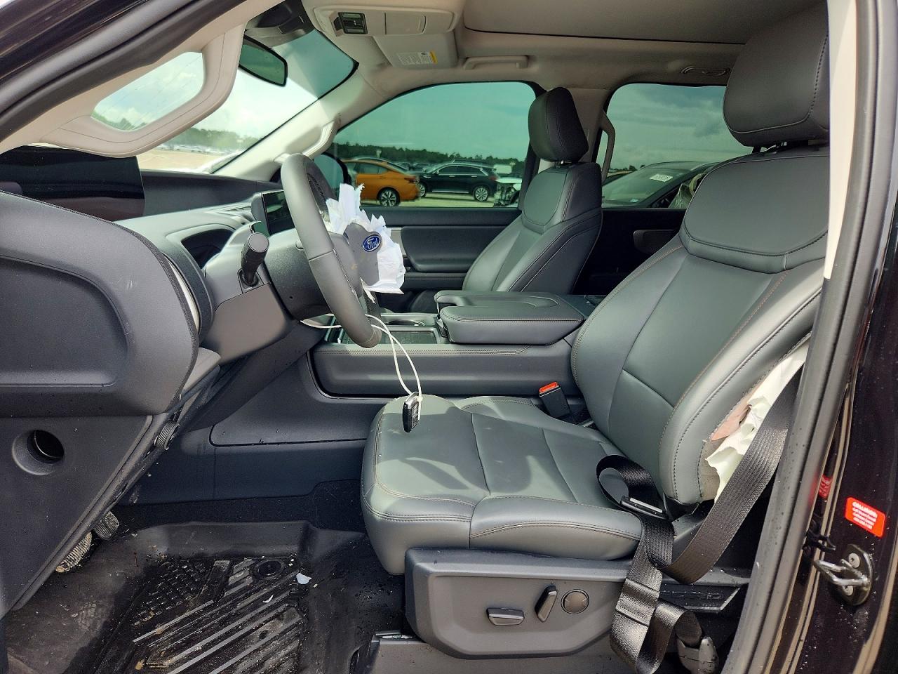 Ford Expedition Max Active