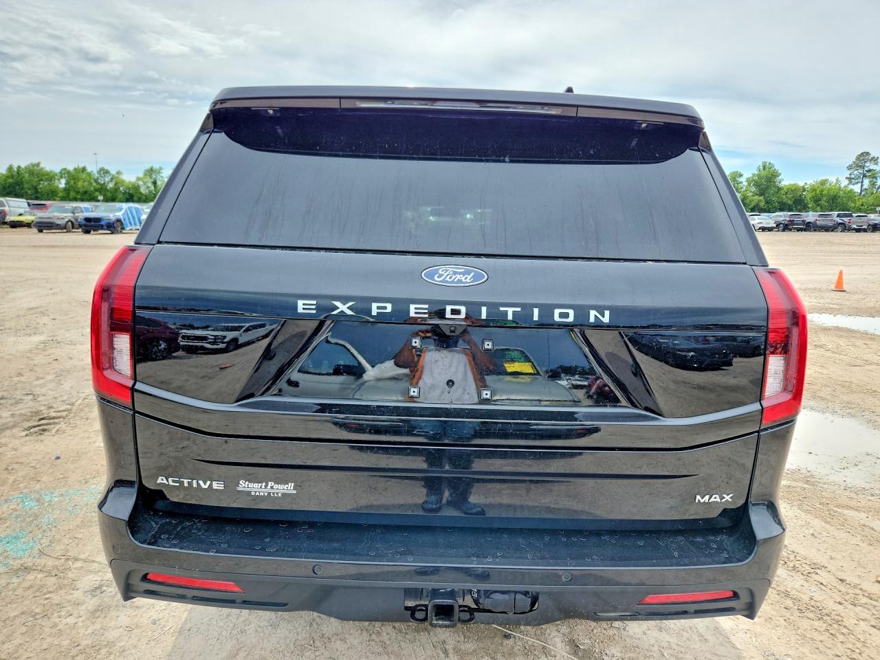 Ford Expedition Max Active