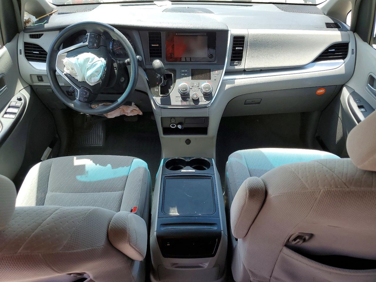 Toyota Sienna Le