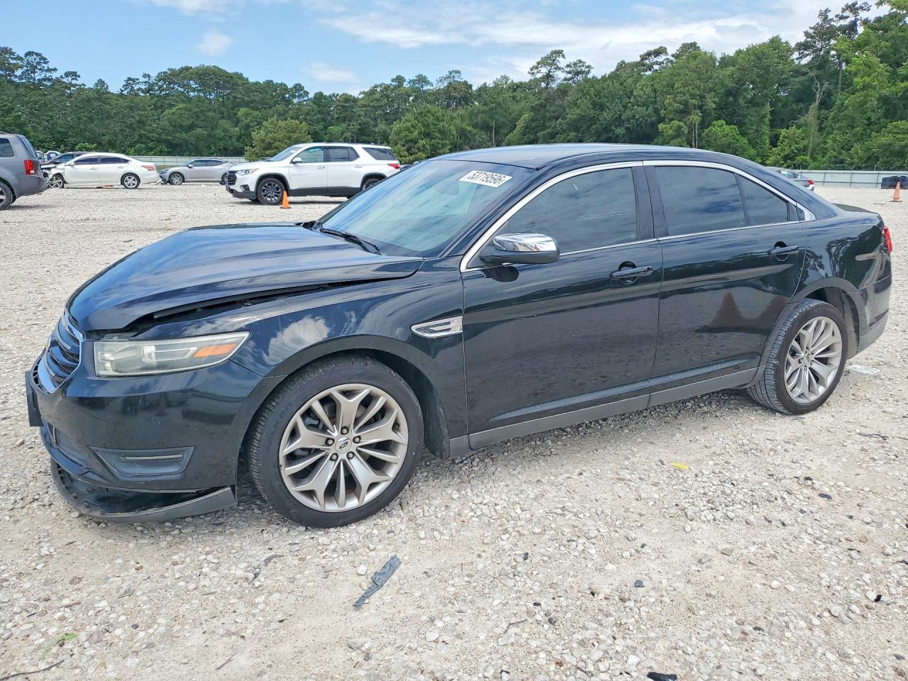 Salvage Ford Taurus Image