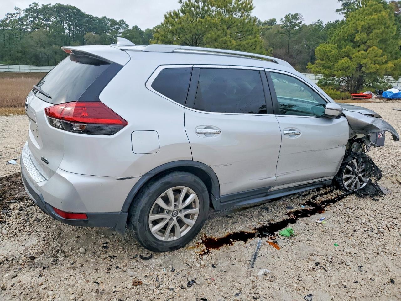 Nissan Rogue S
