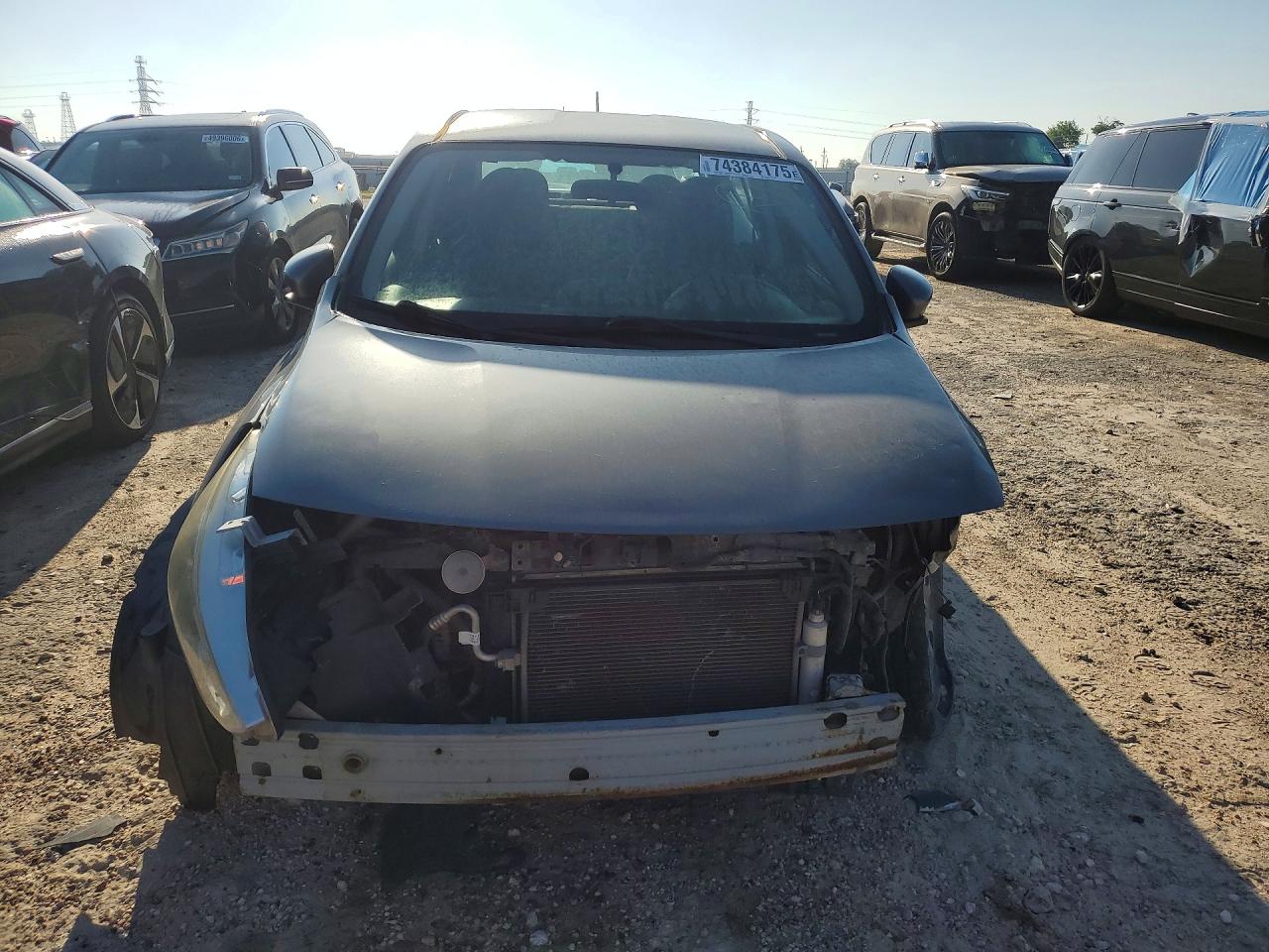 Nissan Versa
