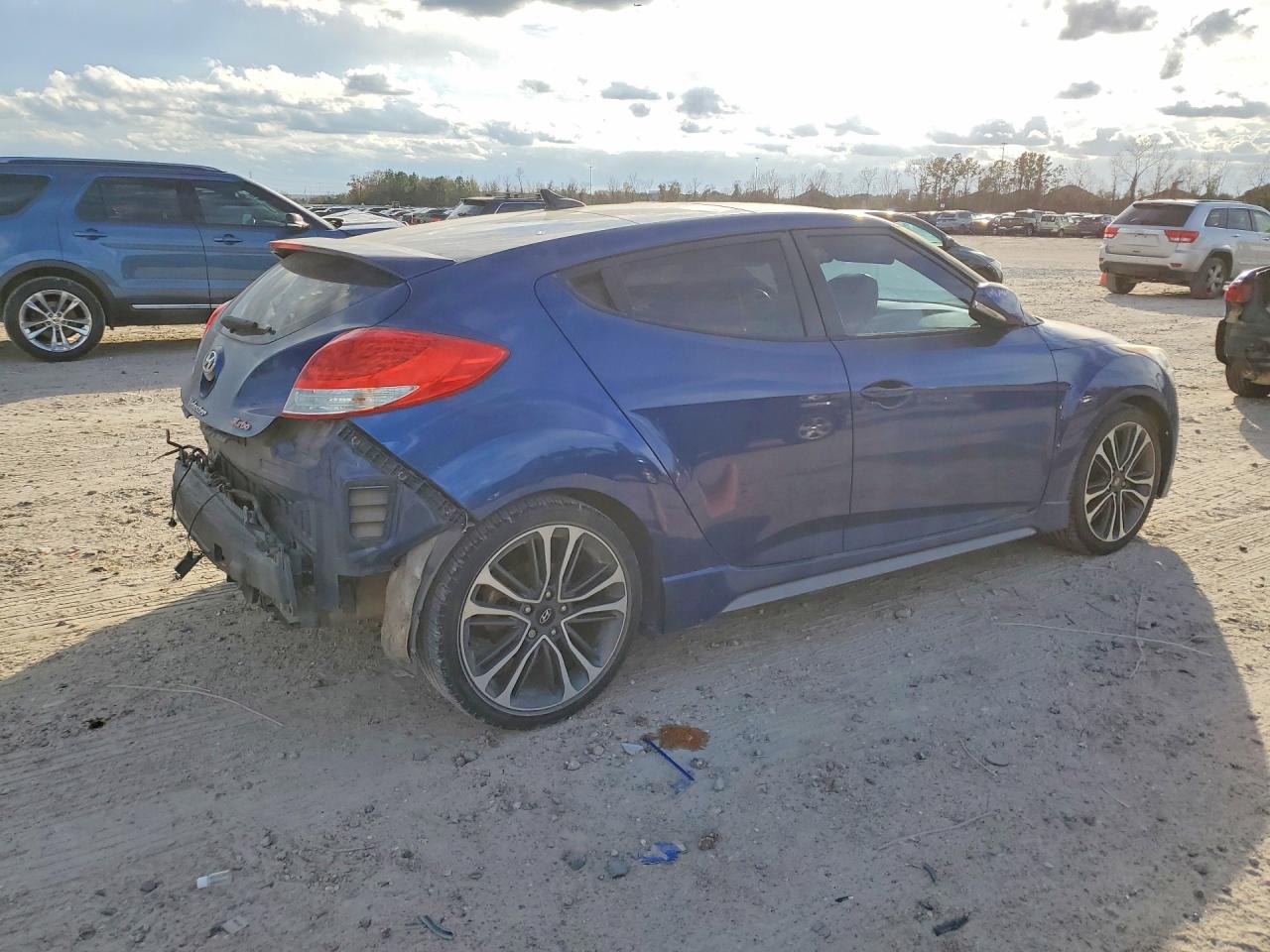 Hyundai VELOSTER Turbo
