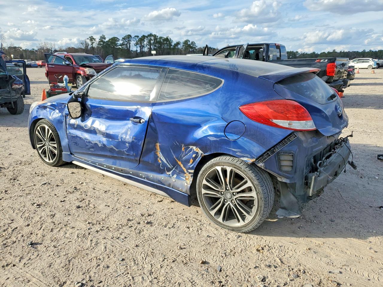 Hyundai VELOSTER Turbo