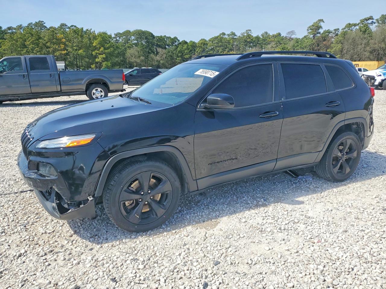 Salvage Jeep Cherokee Image