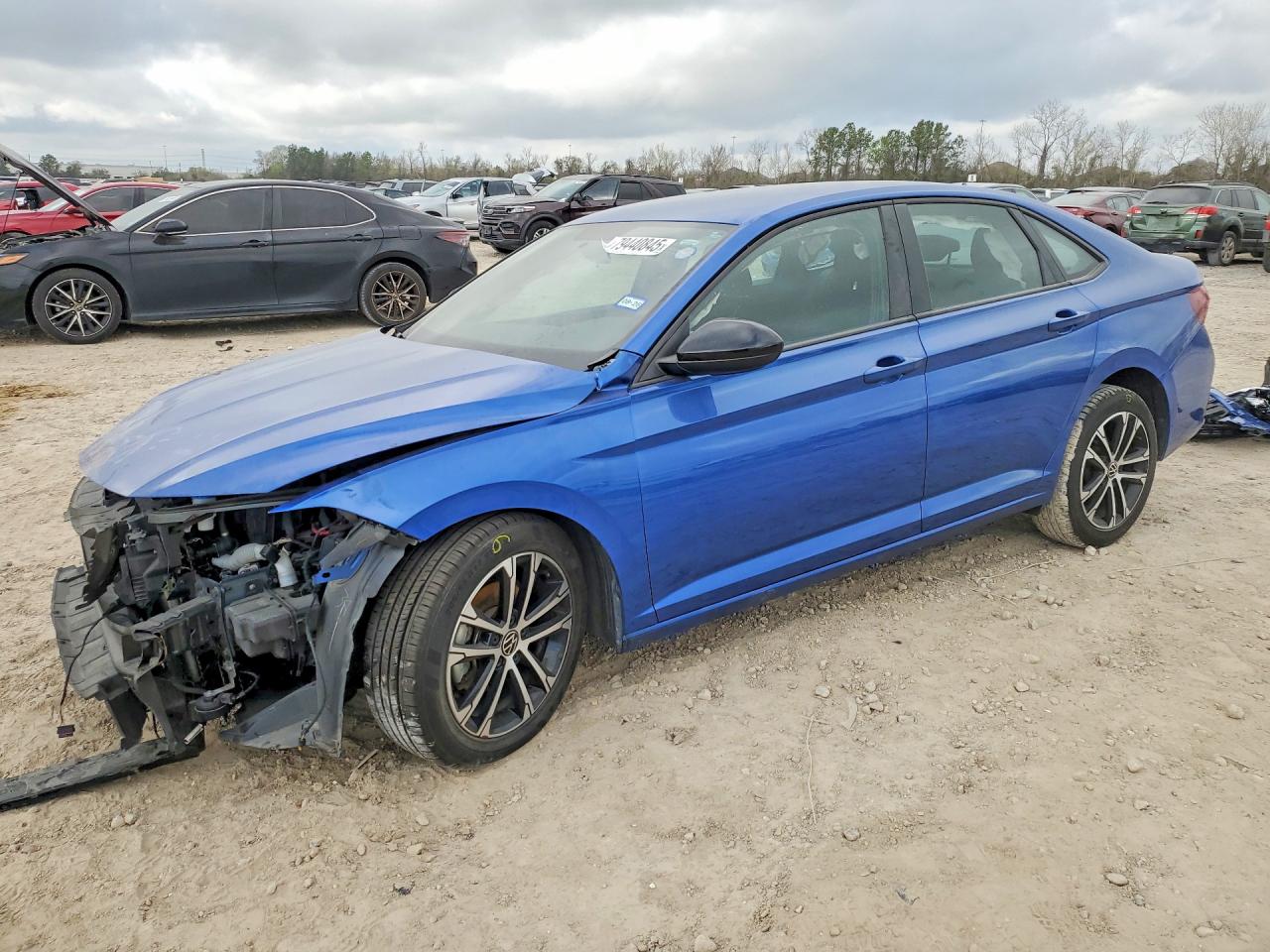 Salvage Volkswagen Jetta Image