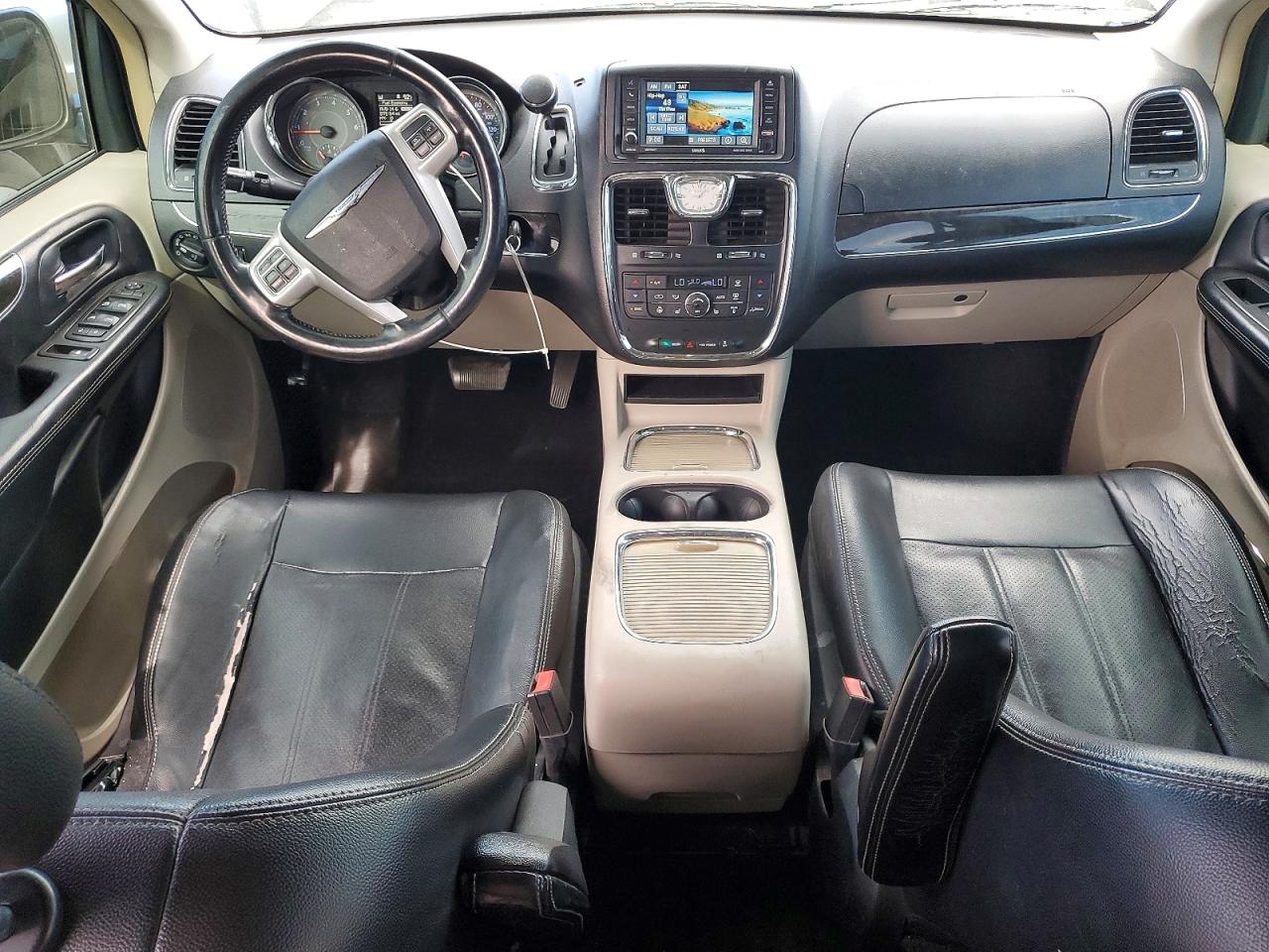 Chrysler Minivan Touring L