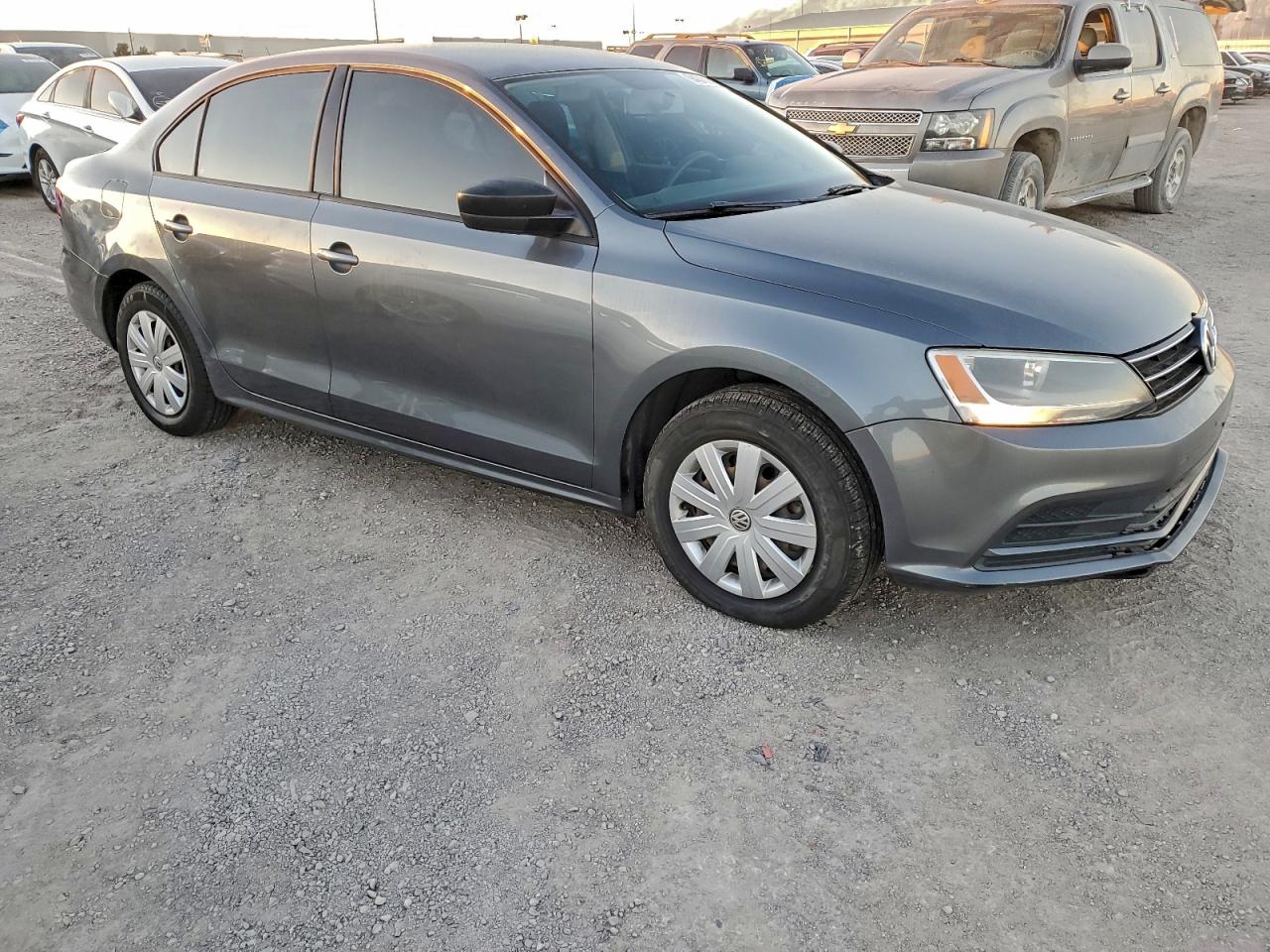 Volkswagen Jetta S