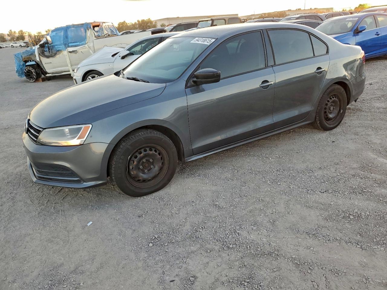 Salvage Volkswagen Jetta Image