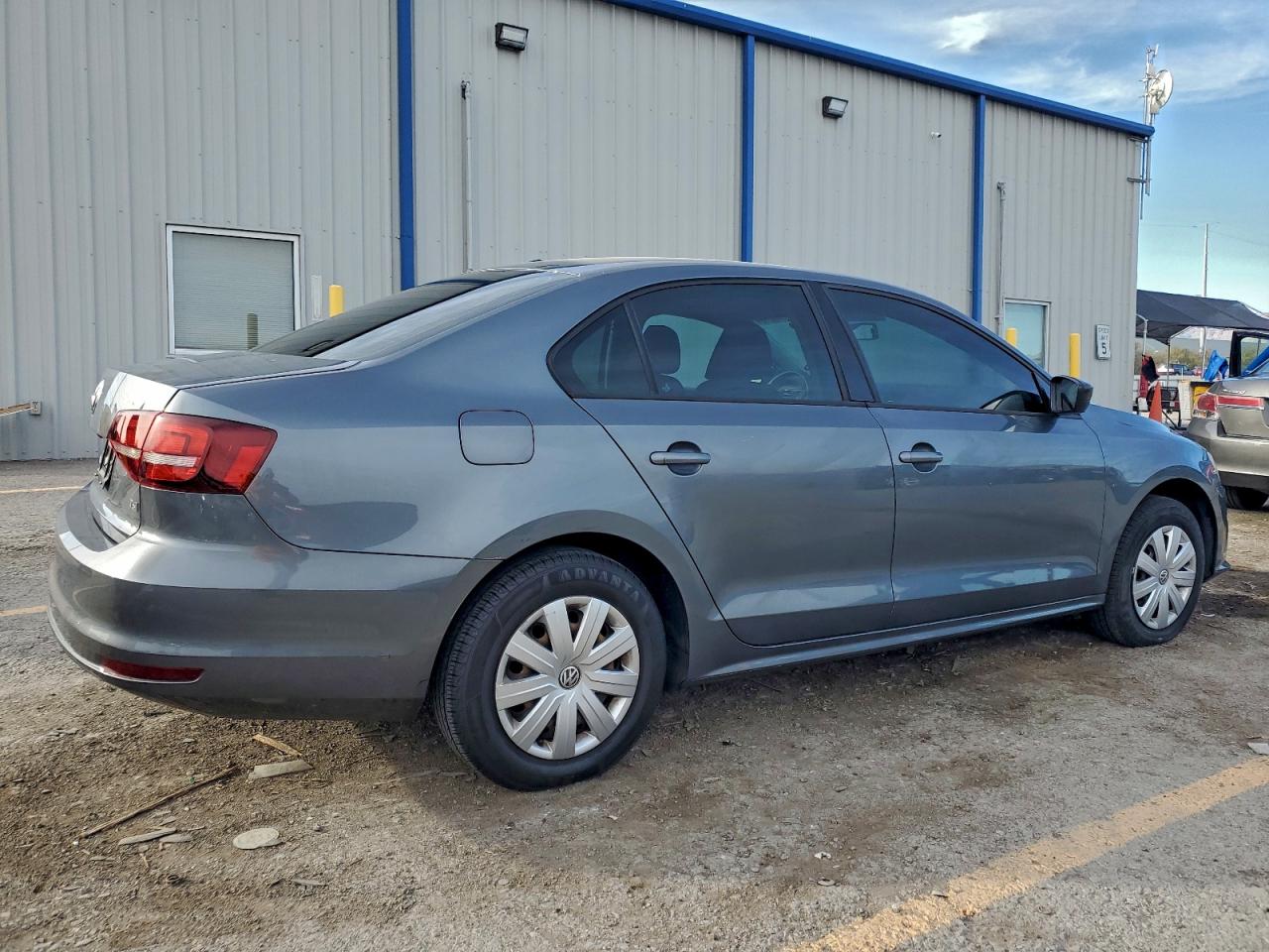 Volkswagen Jetta S