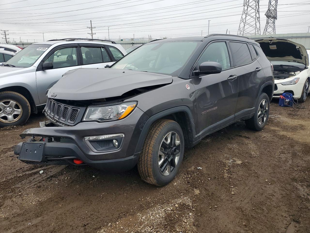 Salvage Jeep Compass Image
