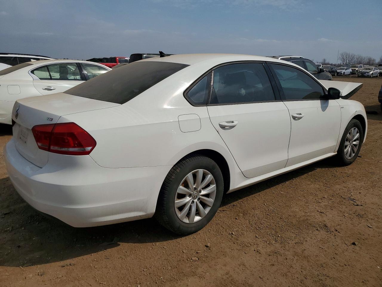 Volkswagen Passat S