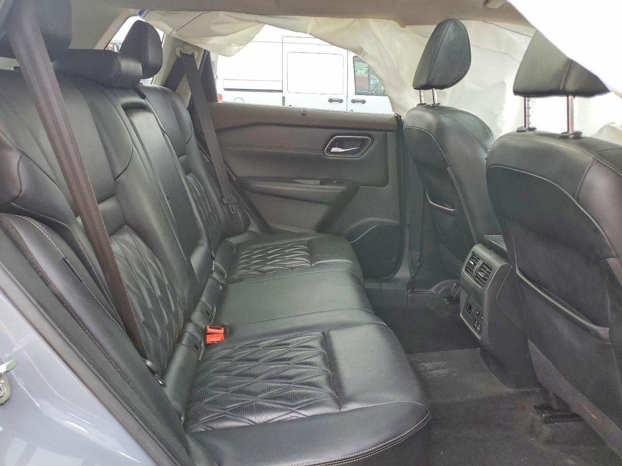 Nissan Rogue Platinum
