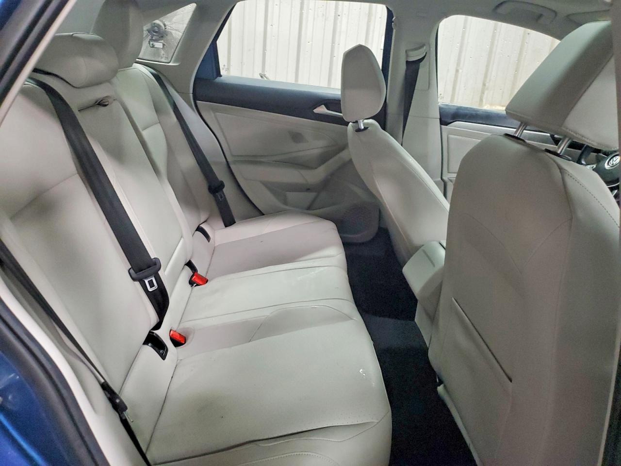 Volkswagen Jetta S