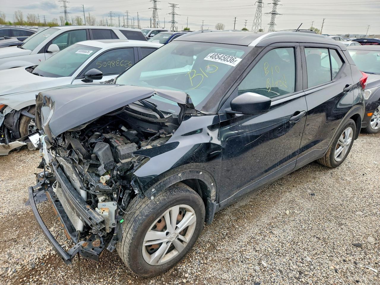Salvage Nissan Kicks Image
