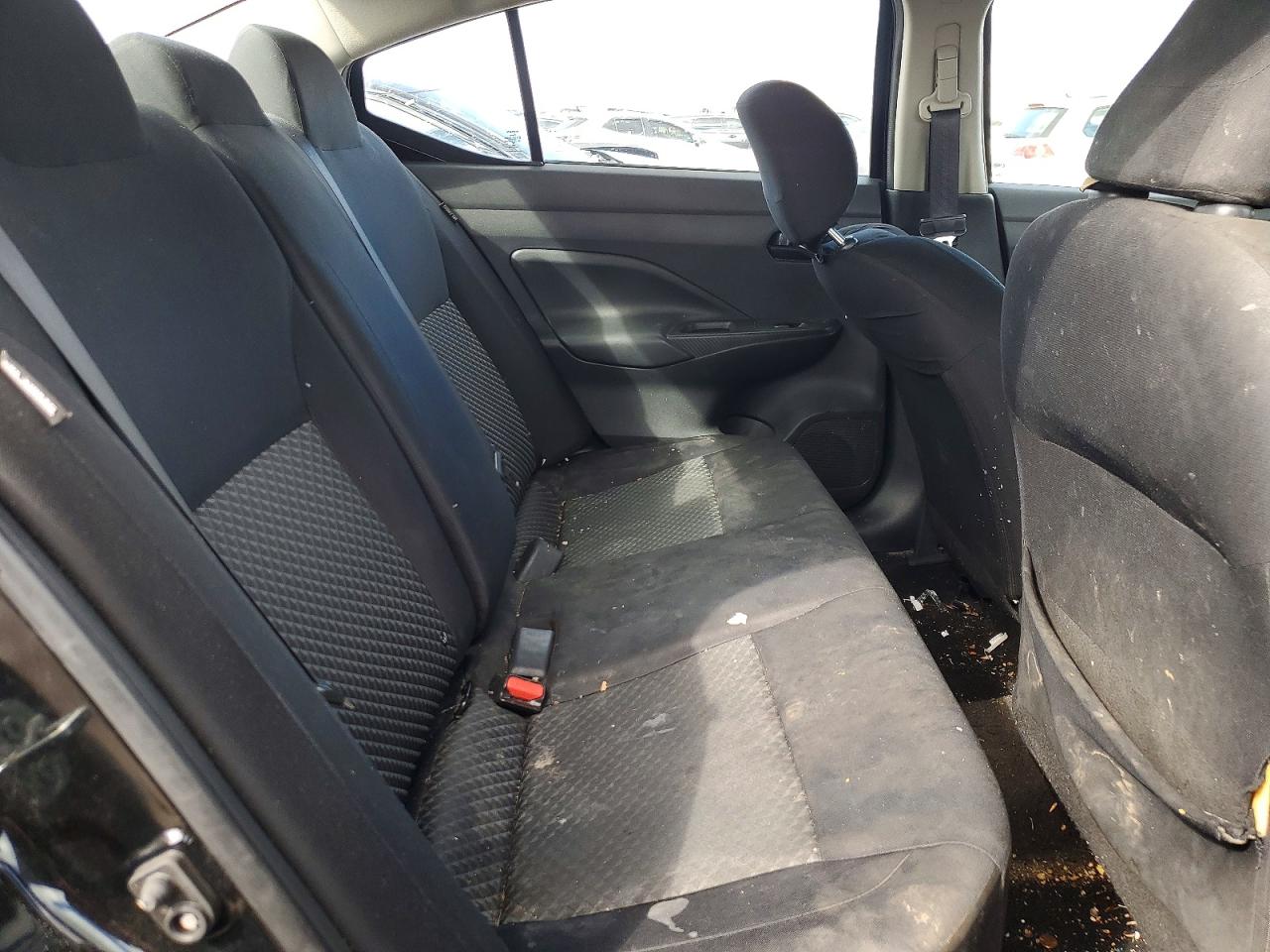 Nissan Versa S