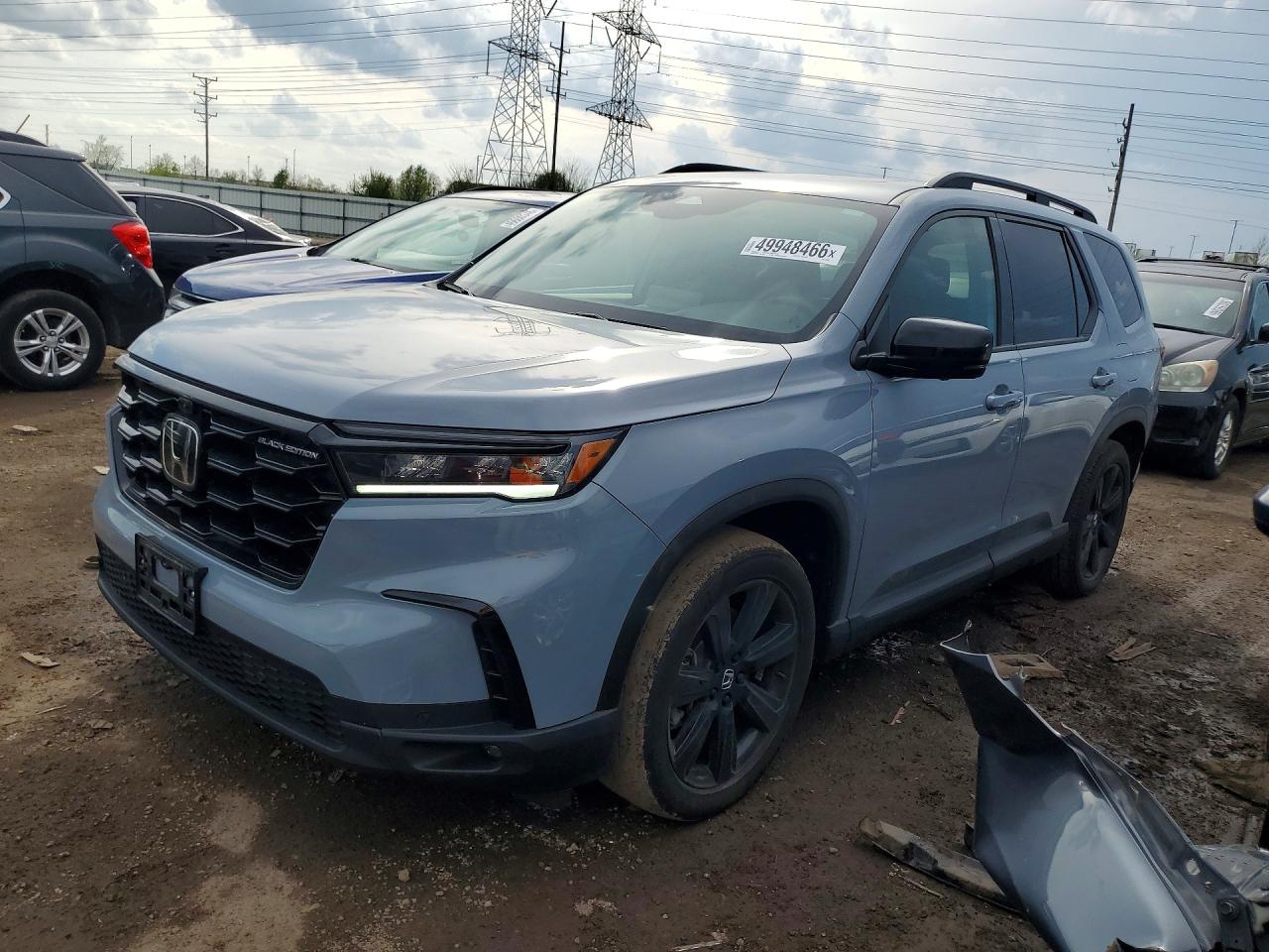 Salvage Honda Pilot Image