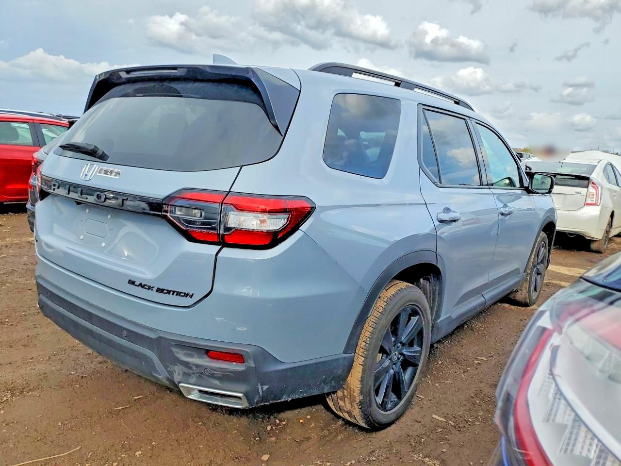 Honda Pilot Black