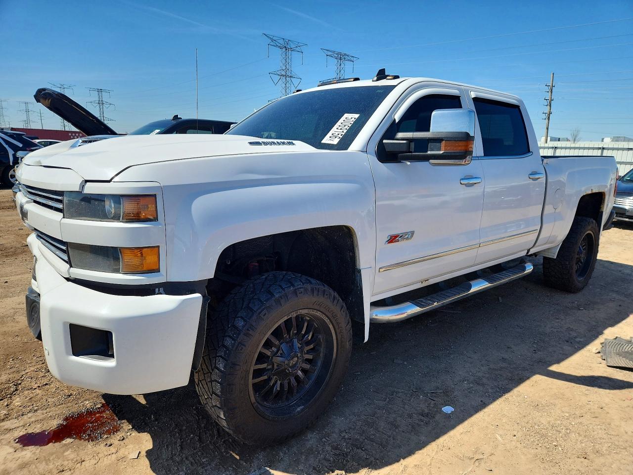 Salvage Chevrolet Silverado Image