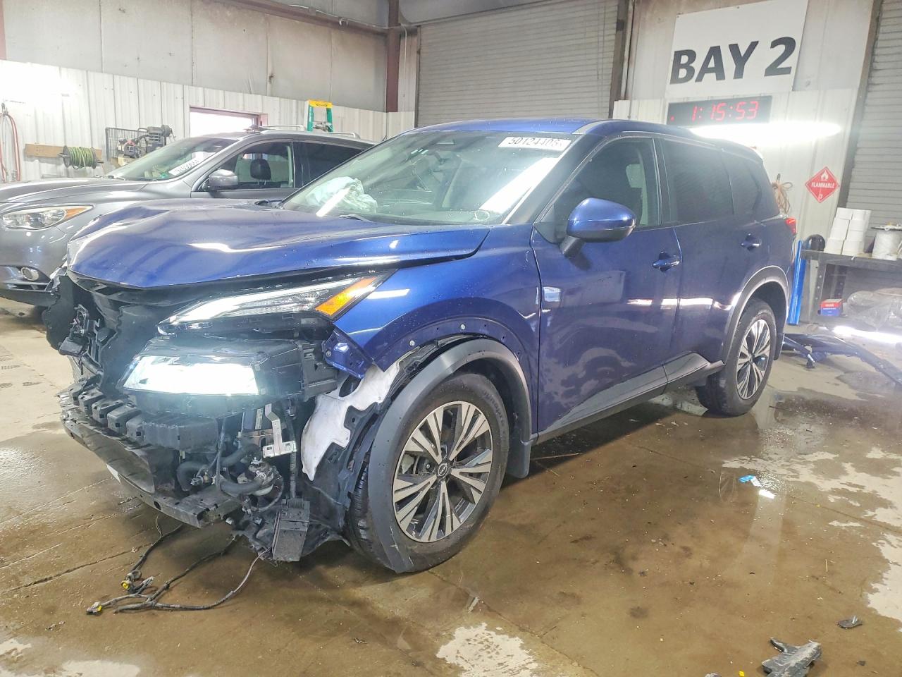 Salvage Nissan Rogue Image