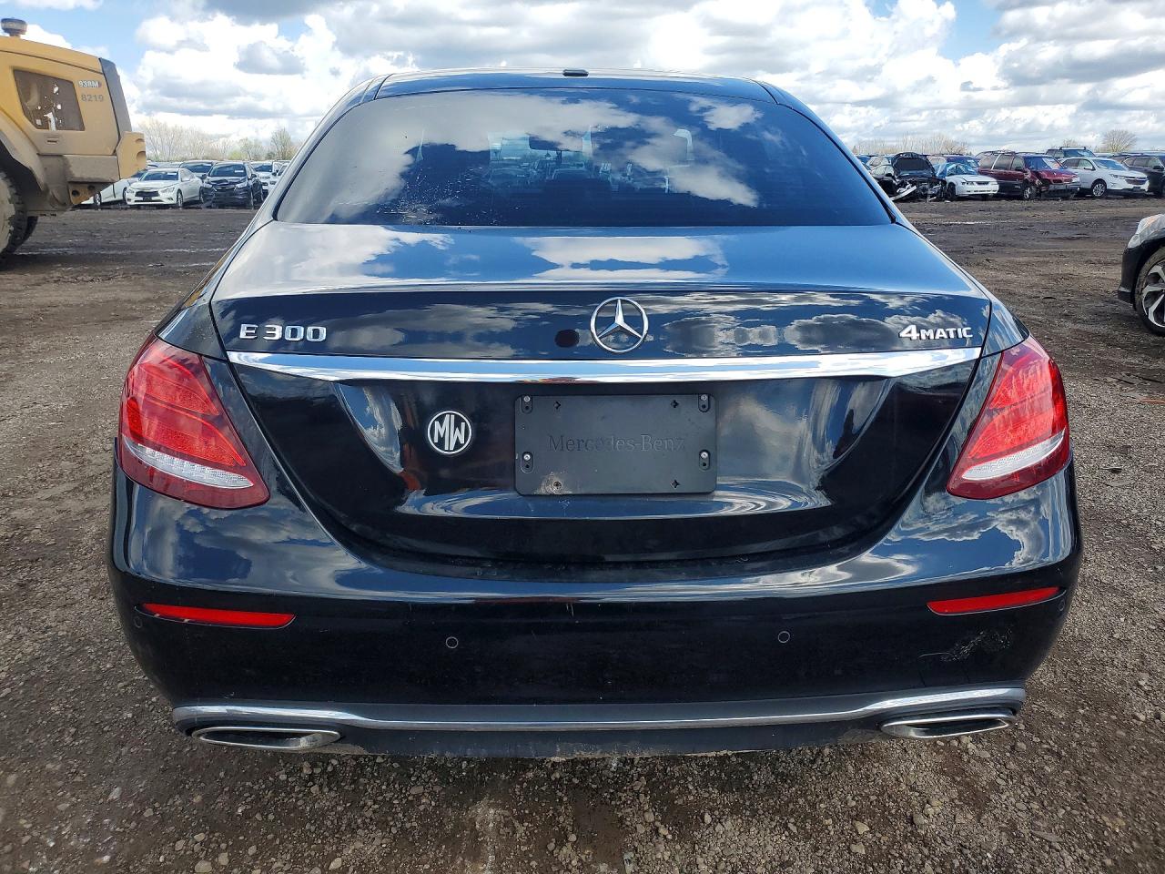 Mercedes-Benz E-Class 300 4matic