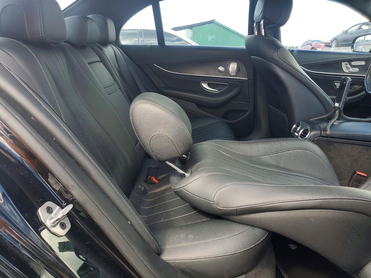 Mercedes-Benz E-Class 300 4matic
