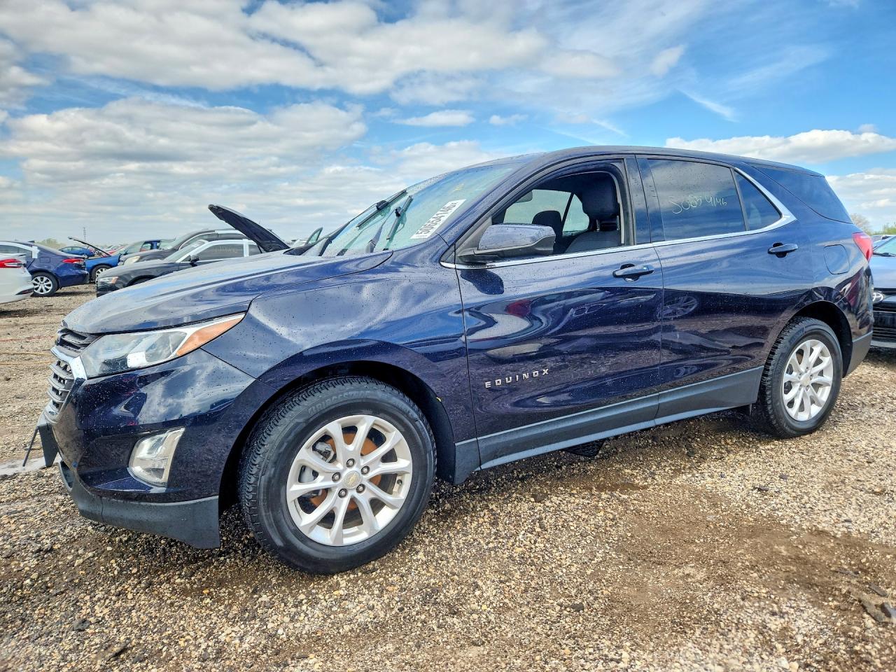 Salvage Chevrolet Equinox Image