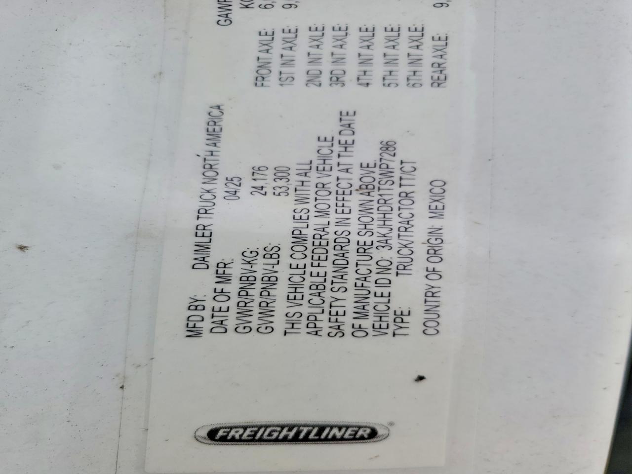 Freightliner Cascadia 126
