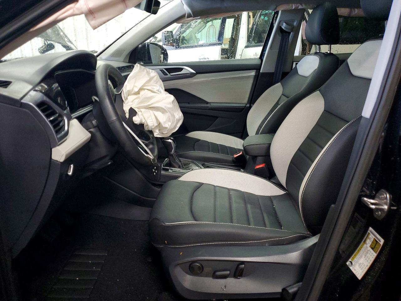 Volkswagen Taos Sel