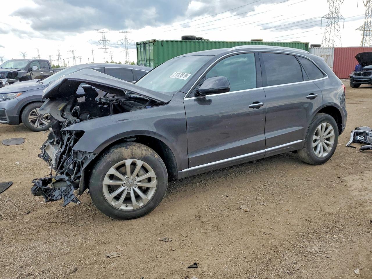 Salvage Audi Q5 Image