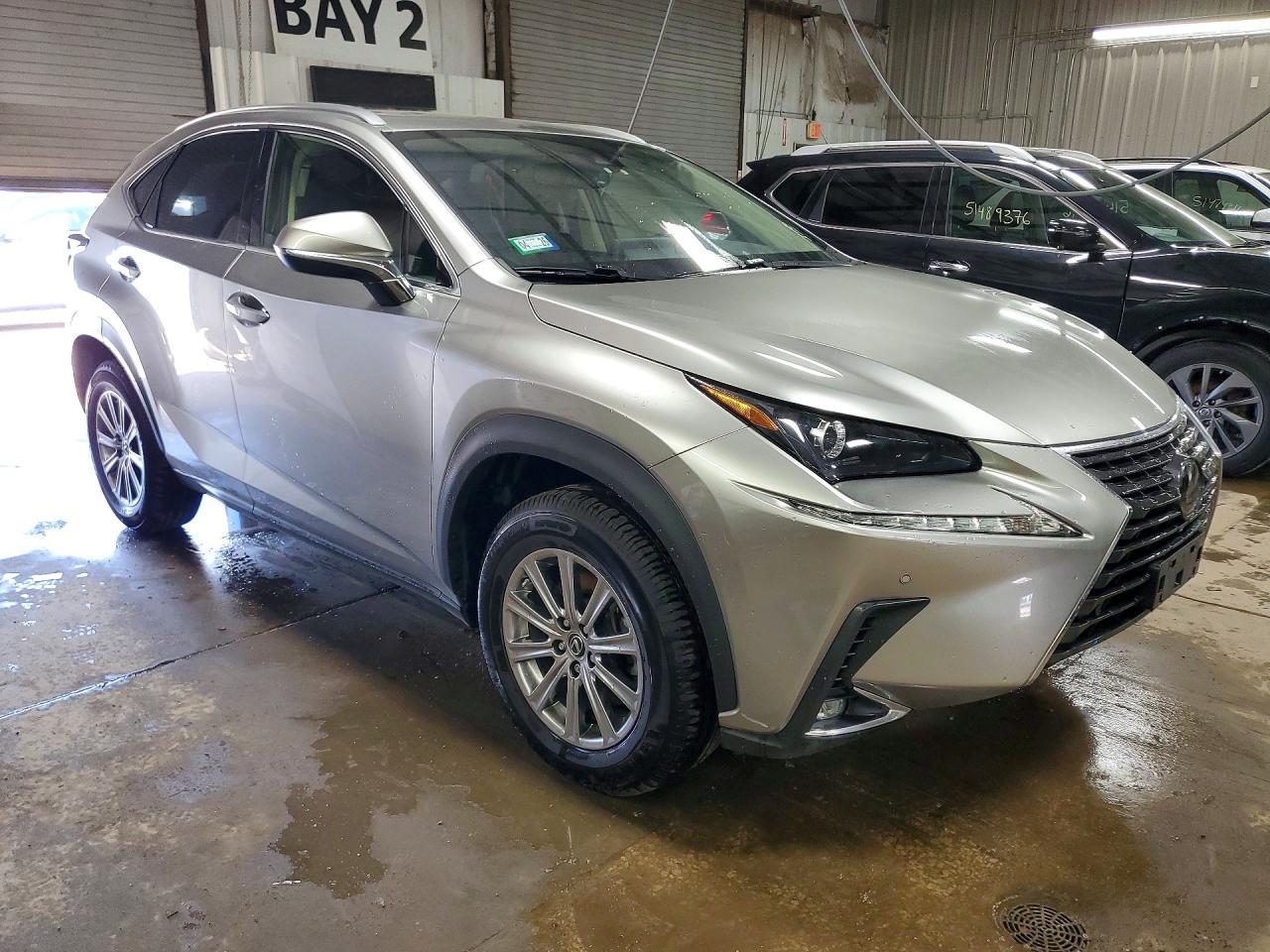Lexus NX Base