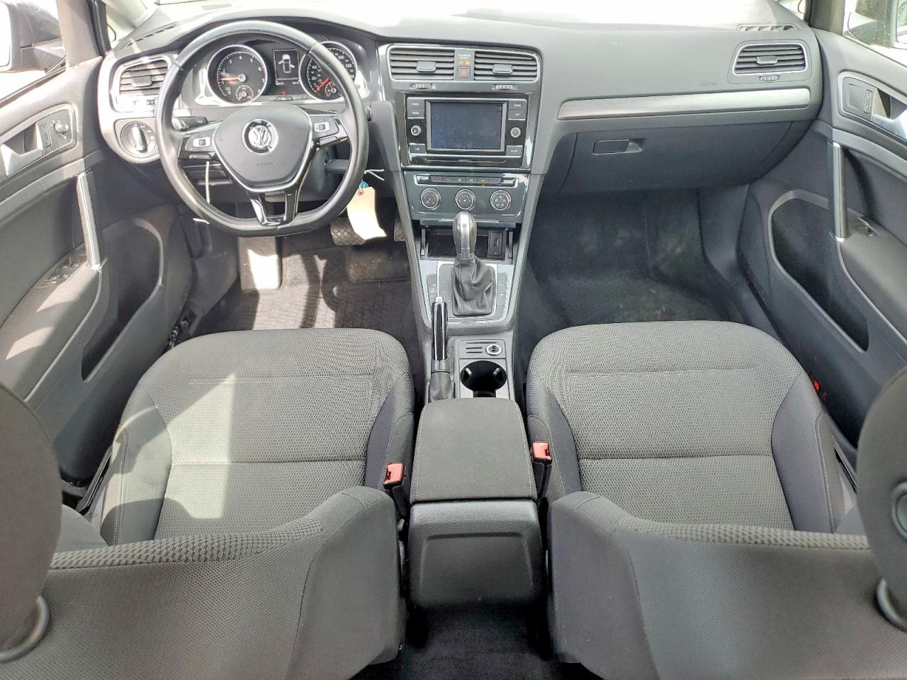 Volkswagen Golf S