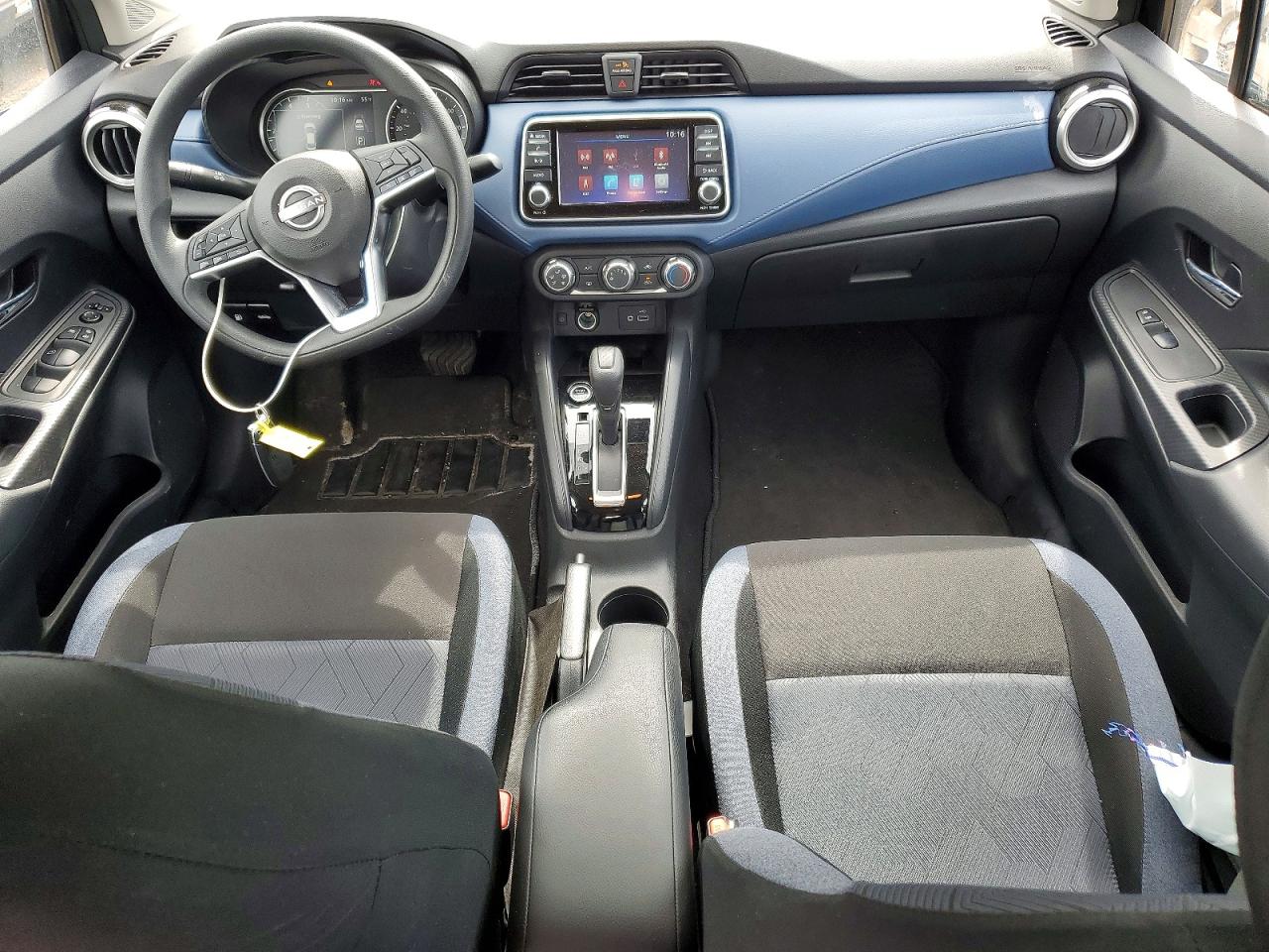 Nissan Versa Sv