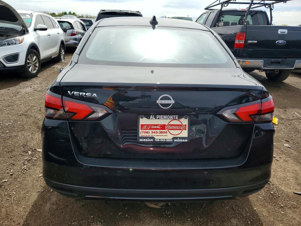 Nissan Versa Sv