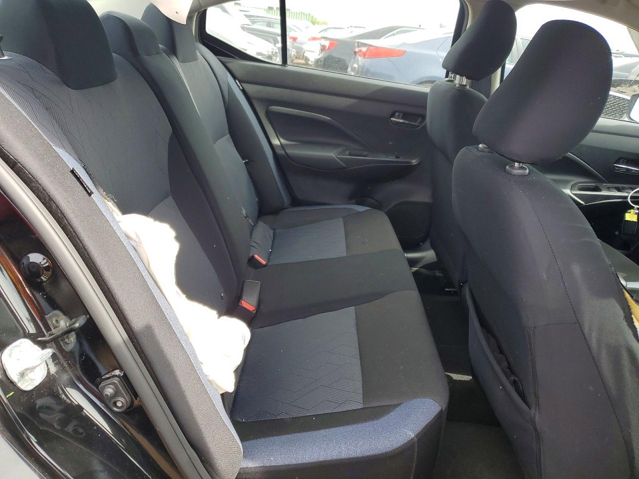 Nissan Versa Sv