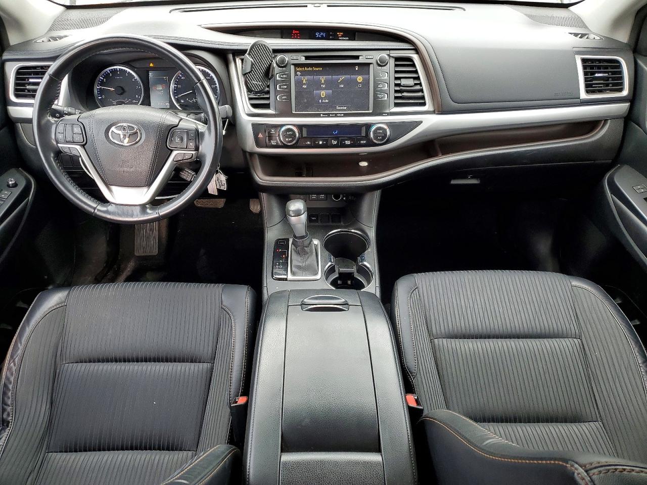 Toyota Highlander Le Plus