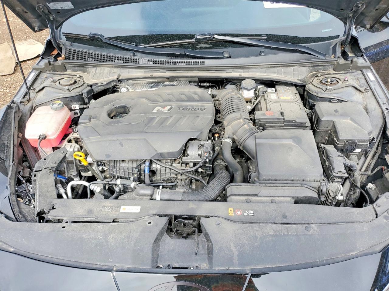 Hyundai ELANTRA Base