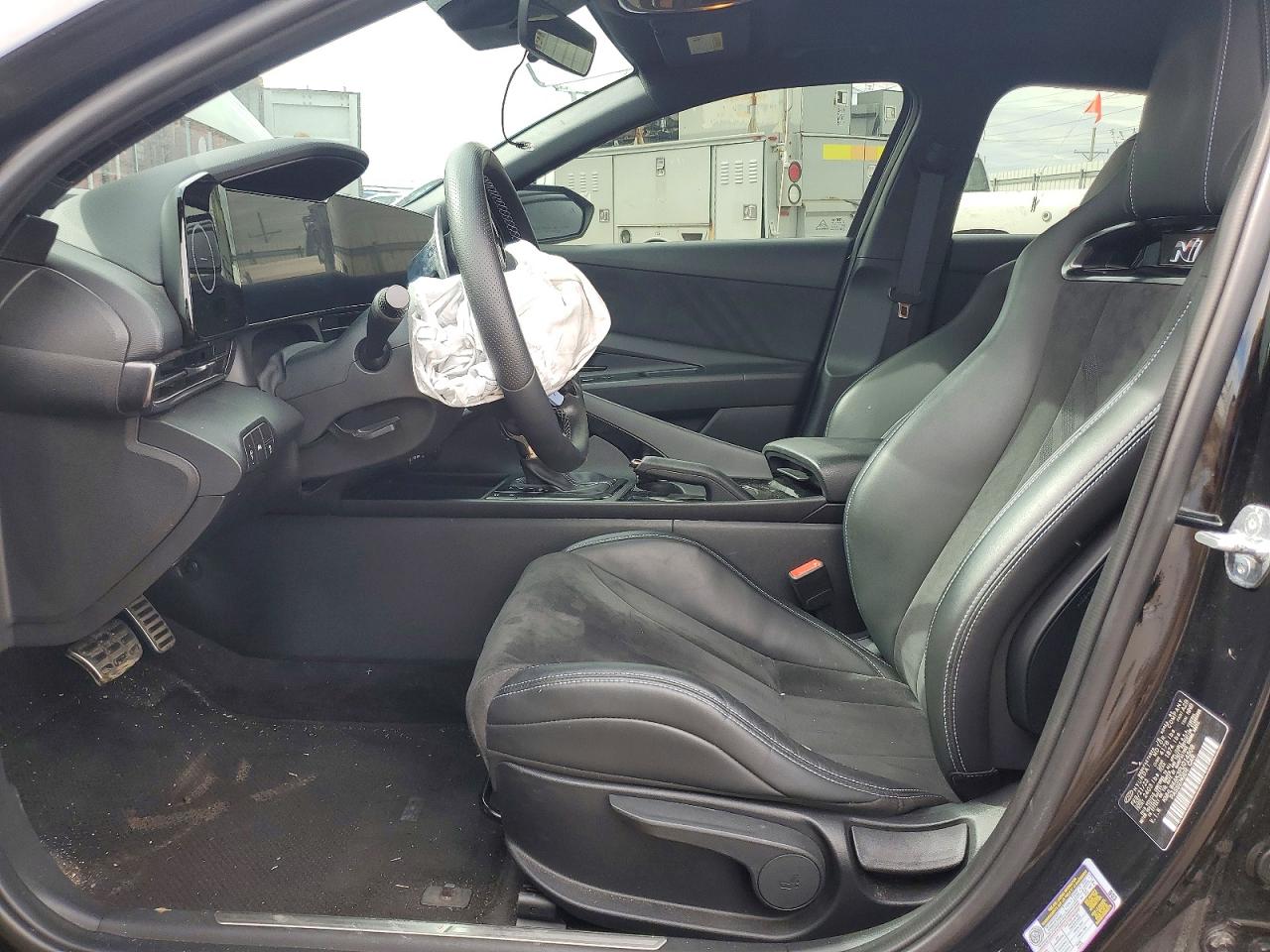 Hyundai ELANTRA Base