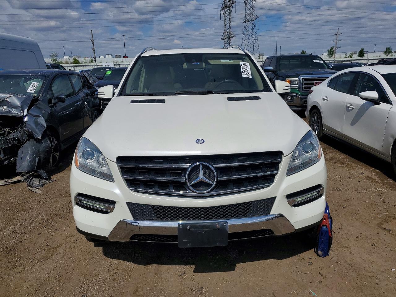 Mercedes-Benz M-Class 350